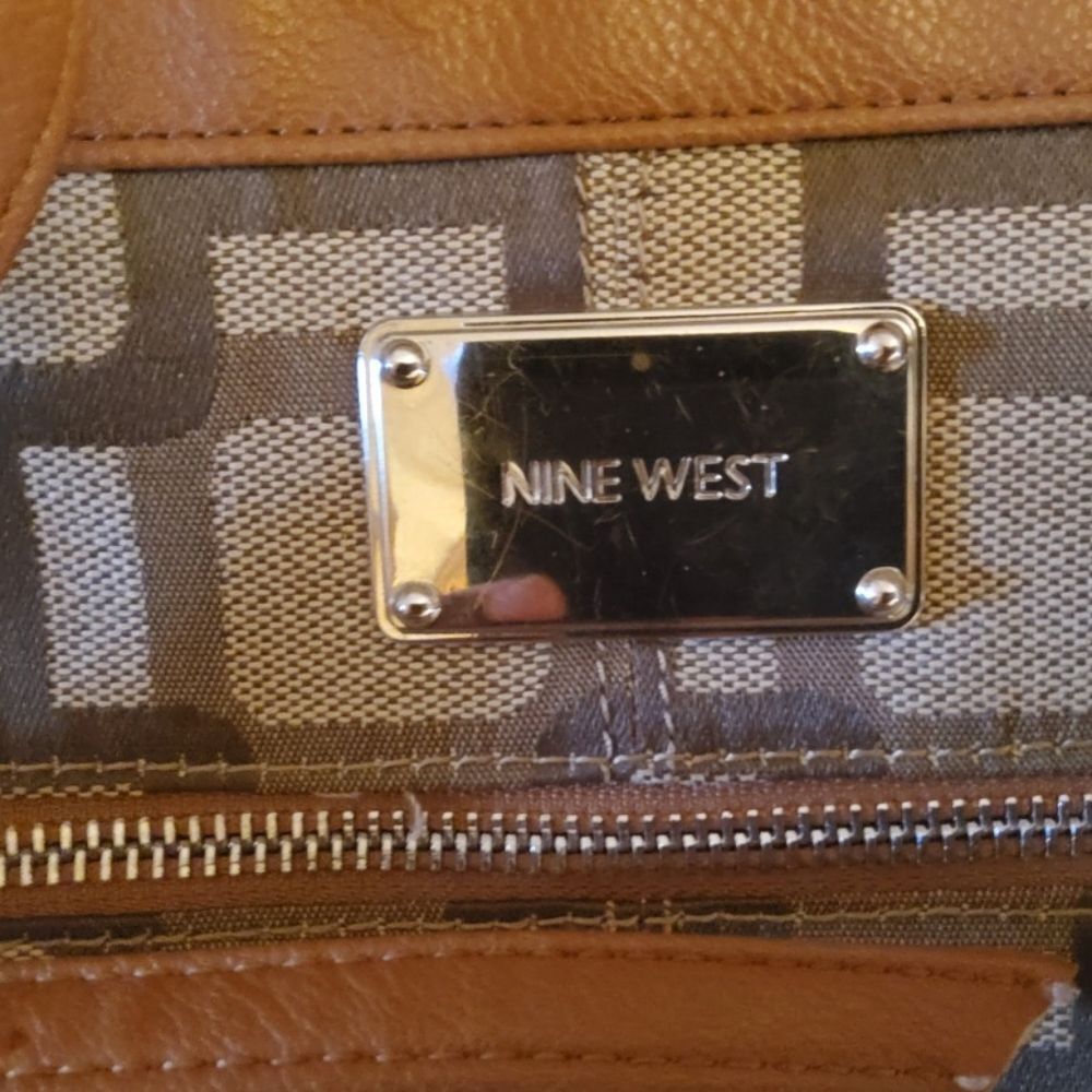 🔥Nine West handbag (Tan)🔥 - Picture 3 of 7